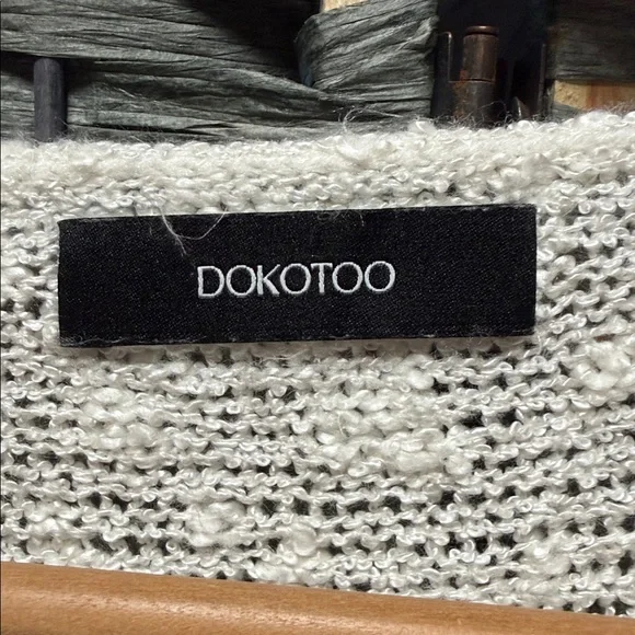 *SALE* NWOT! Boho Cream Sweater for Women - Picture 4 of 6